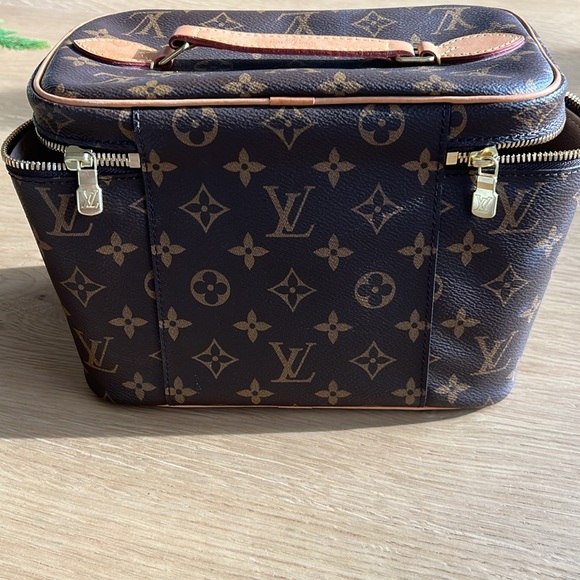 100% AUTHENTIC LOUIS VUITTON NICE BB MONOGRAM CANVAS VANITY BAG - Picture 6 of 13